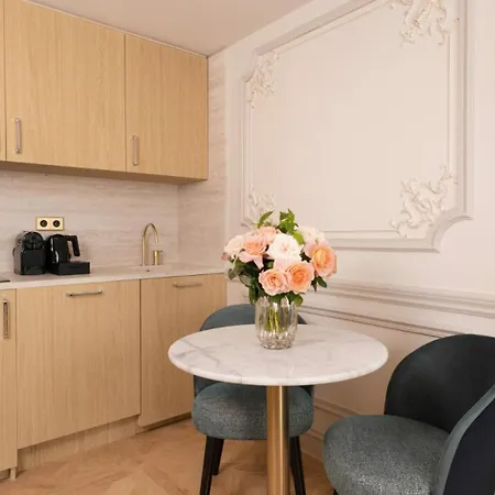 Studio Deluxe With Kitchen - Arc De Triomphe 아파트 파리