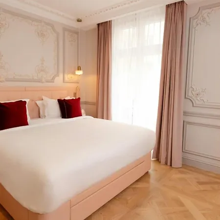 Studio Deluxe With Kitchen - Arc De Triomphe 파리