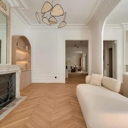 Studio Deluxe With Kitchen - Arc De Triomphe